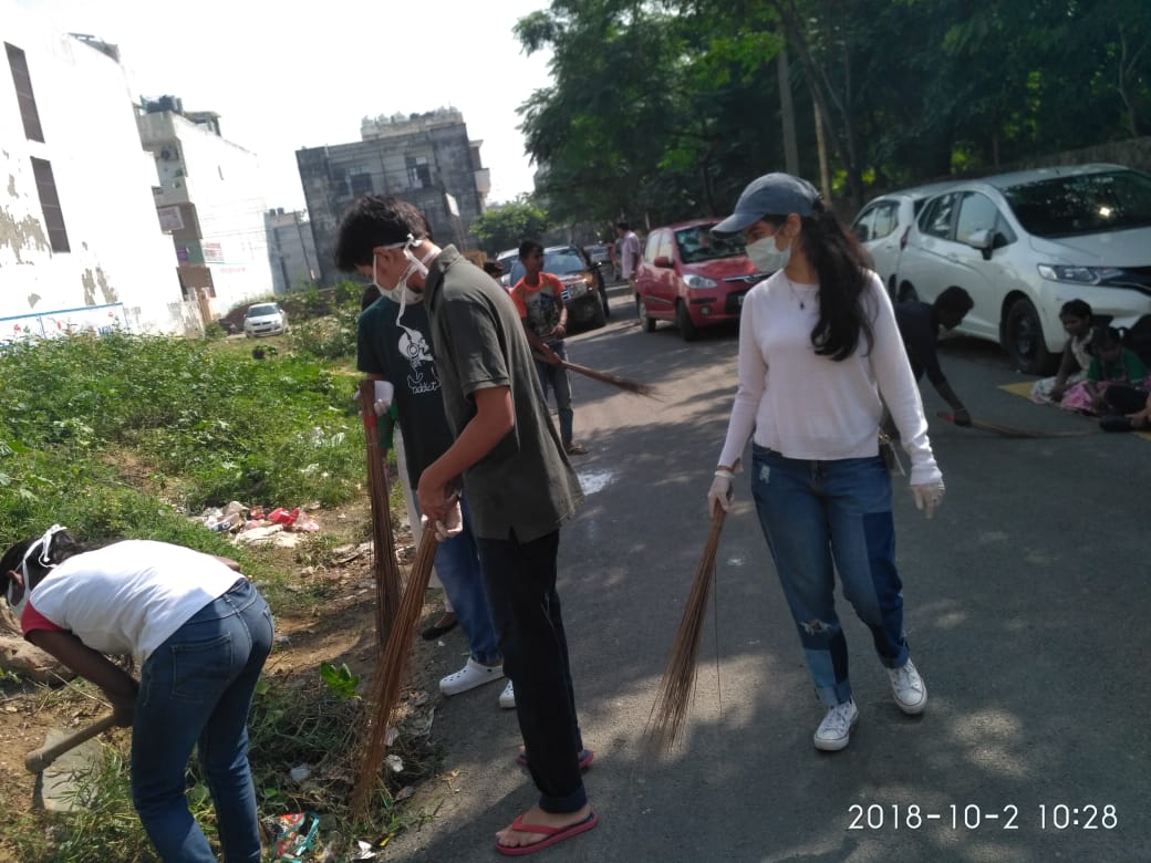 jayaprayas's tweet photo. @jayaprayas
#communitylearning #ragpickers #communityteaching #socialwork #cause #underpriveliged #narendramodiji #indianngo #ghaziabadngo #forkids #swacchtahiseva #swasthdesh #swasthnagrik #swachhabhiyan #pathshala #swachhbharat #saafsafai #behtarsehat #jayaprayashelpfoundation https://t.co/V1fPd61ezA