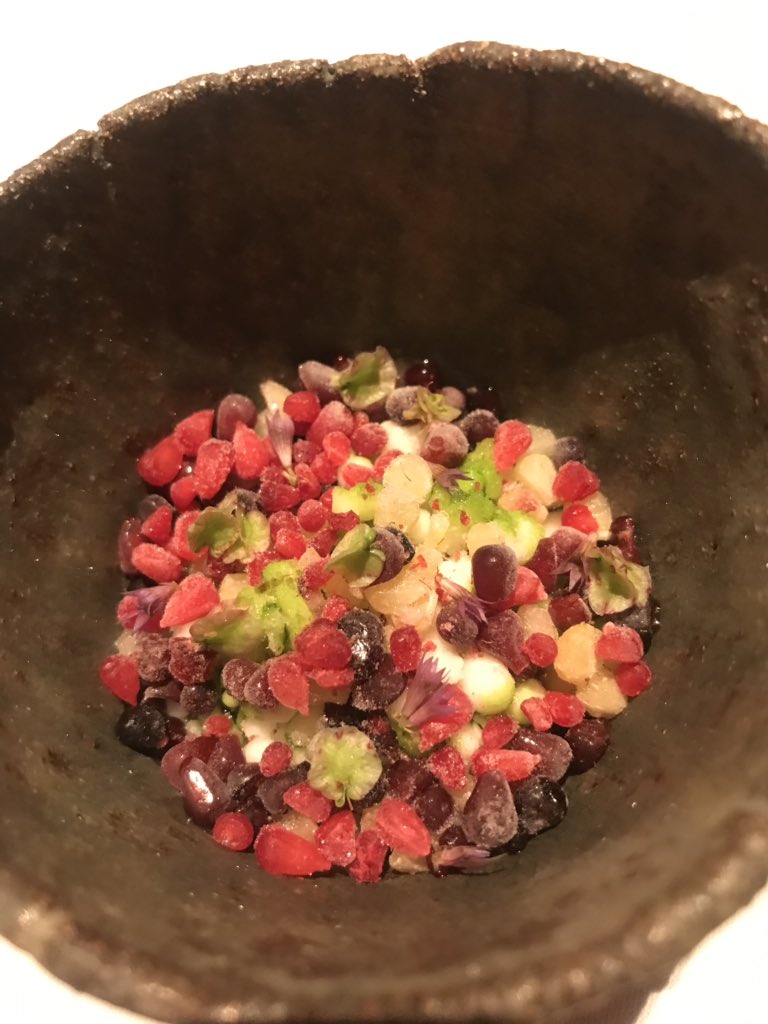gnelis's tweet photo. Will it be a very good day for @Aimsir_Rest on Monday at the @MichelinGuideUK event? Going on this dinner last night, you’d have to think so #thisisirishfood #michelinguide #irishfood #irishrestaurants #presspreview #pressdinner https://t.co/6vPXRukZ4w