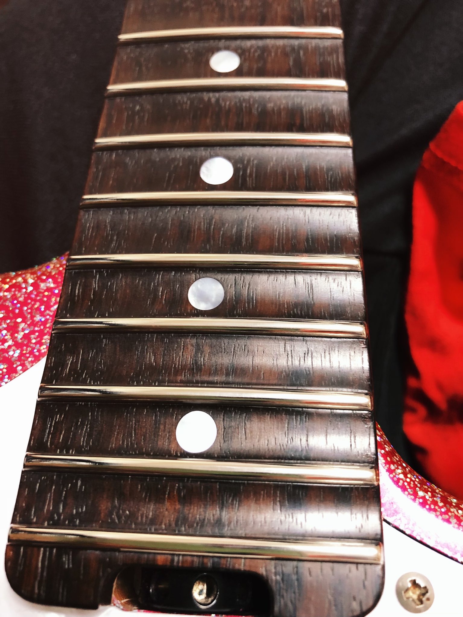 【作業中のため受付停止中】10名のみ　デタッチャブル、ローズ指板限定　格安フレット交換❗️ 作業中のため受付停止中】10名のみ デタッチャブル、ローズ指板限定 格安