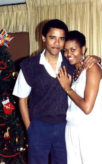 lewisri2's tweet photo. Happy Anniversary to a truly Presidential couple and #MyFirstFamily @BarackObama & @MichelleObama ..much ♥️ and Happiness to you both..keep being a awesome and classy couple https://t.co/W9tj3glB9f