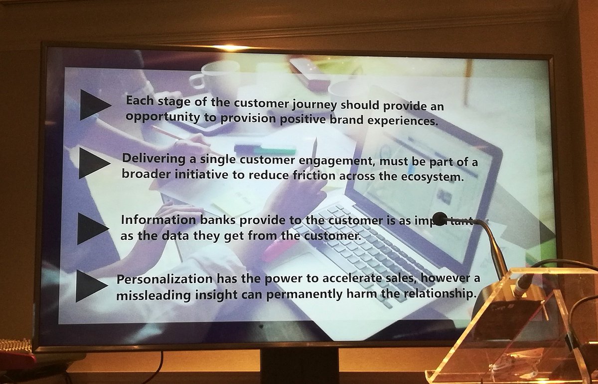 _mariamaio's tweet photo. Food for thought by @MartinStiller Senior research analyst @IDC about #technology in #retailbanking #EBS2019. https://t.co/t9BWrXqKZo