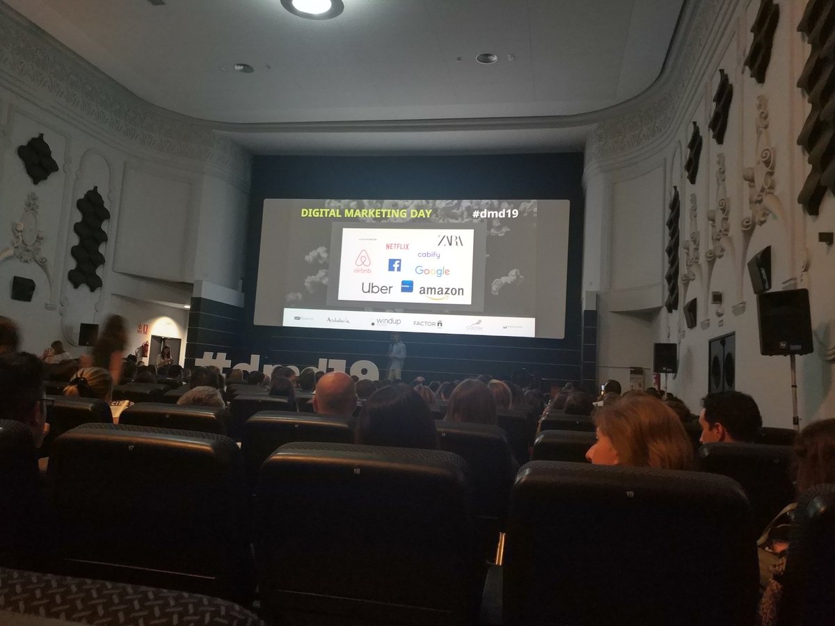 AlejandroCDI1's tweet photo. @DMD_ES #DMD19 #FPyoaporto  con la ponencia de José de la espada de ING bank! https://t.co/3hASfBg3kB
