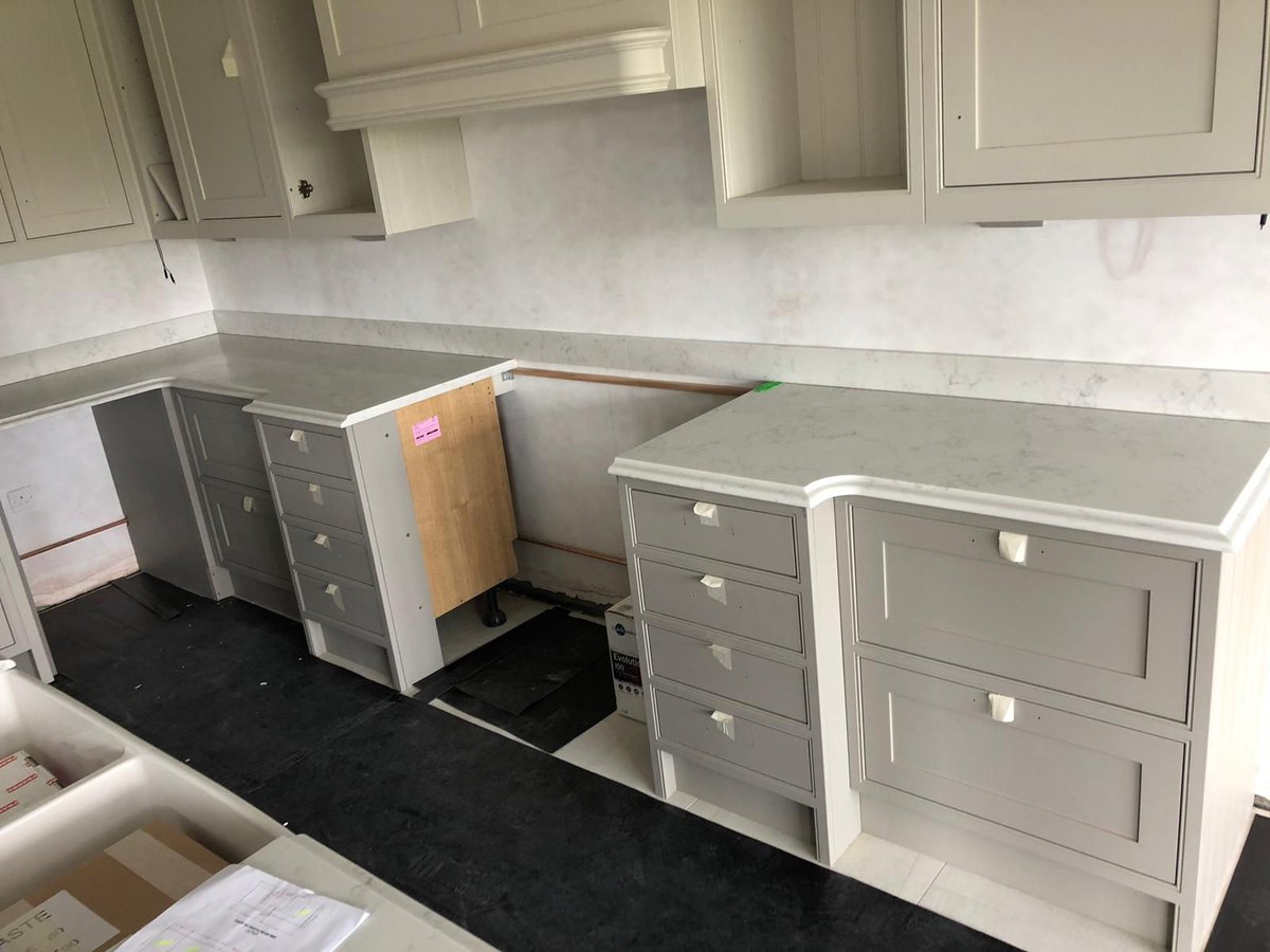stone_circleUK's tweet photo. A recently installed kitchen with @CRLstone Verona worktops. #CRLstone #quartz #kitchenworktops https://t.co/G76u3cJVIM