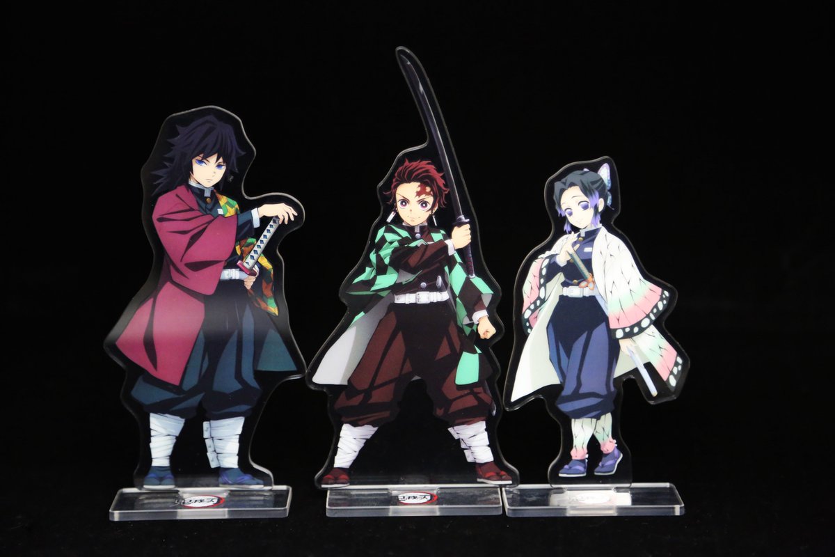 Ufotable 鬼滅の刃 Ufotablewebshopにて 公式コラボレーションカフェグッズのオンライン受注受付が開始となっております こちらはキャラクターアクリルスタンド 竈門炭治郎に 胡蝶しのぶ 冨岡義勇の並びでご紹介 身長比は設定をもとに完全再現致し