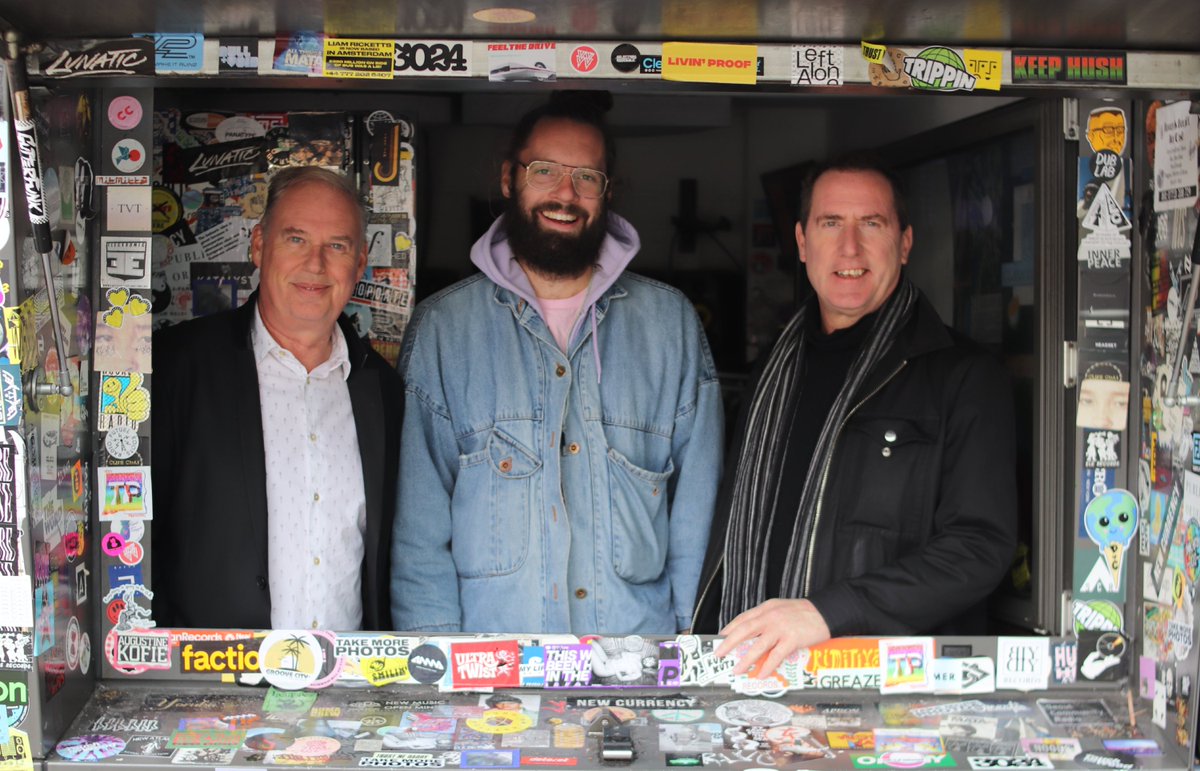 Live w/ @OfficialOMD and Charlie Bones in conversation for the next couple - @D0YoU - http://nts.live/1
