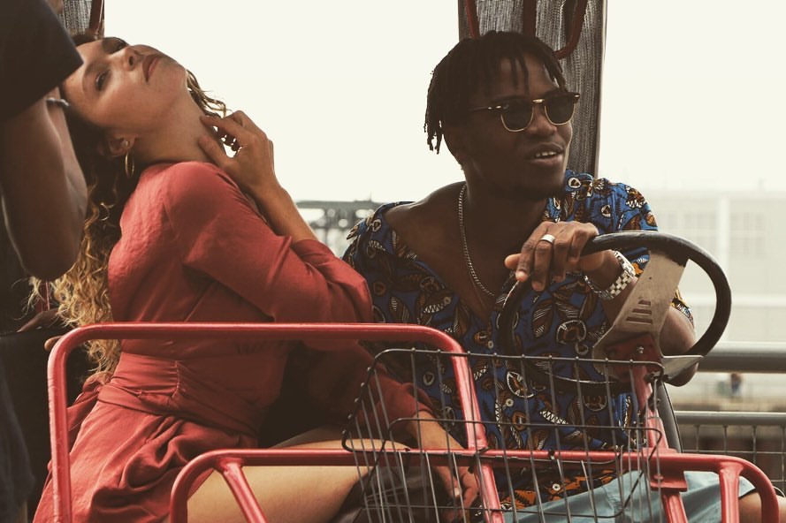 zik229's tweet photo. On s’est bien amusé en faisant ce morceau. J’espère que vous prenez du plaisir à l’écouter.
Le clip de toi là
#Team229🇧🇯 #Tchigan #Tyaf #Zik229 https://t.co/SiRwdAeGiT
