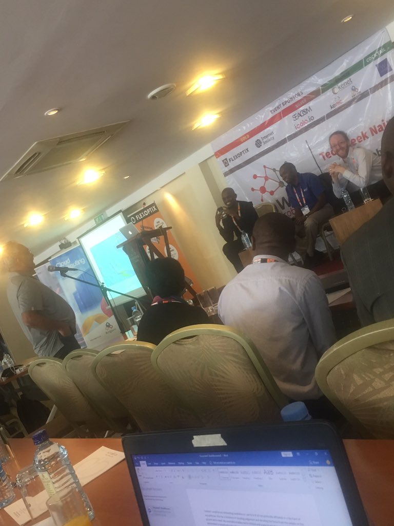 KaruaSophie's tweet image. #techweek2019 ✌️