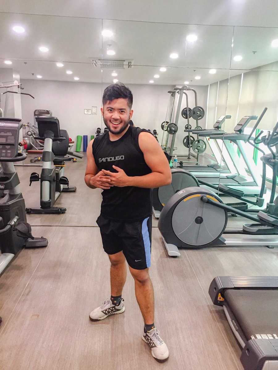 BurnTenason's tweet image. Since I might go out of town again for the next few days, coach gave a workout to pump those arms. Hahaha. Might not last but happy to see results. #SlowProgress