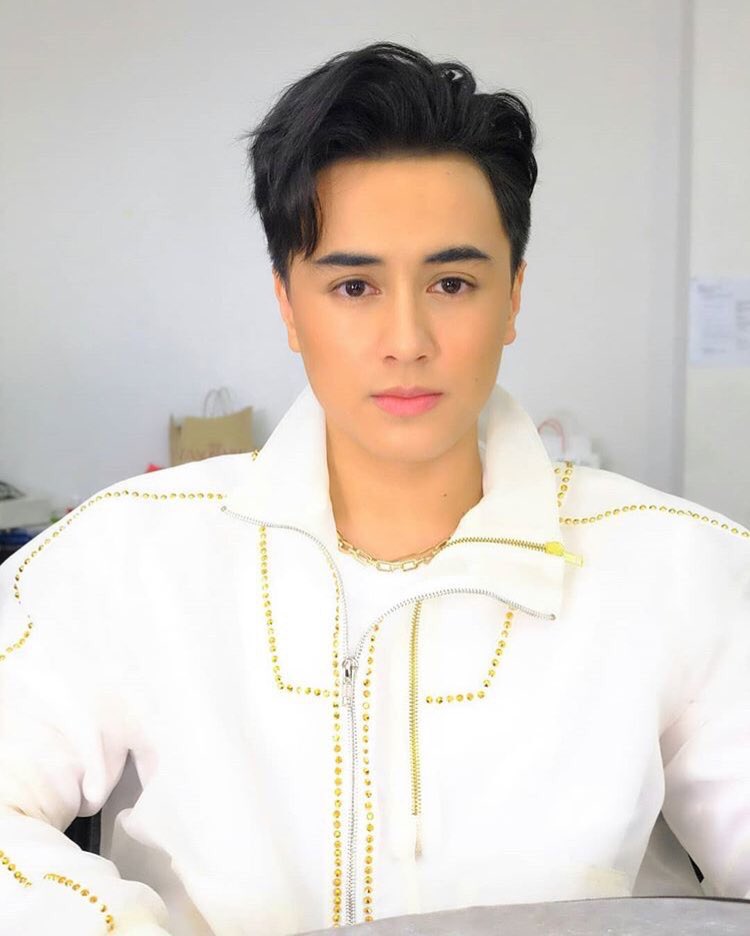 MWTrendSquad's tweet photo. Let's go guys!! TP time!! 

#EdwardTheBarber1stVlog 
@Barber_Edward_ @maymayentrata07 https://t.co/bNmafI8Xli