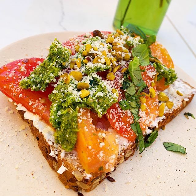 eatsofclt's tweet image. A toast to Thursday, the almost weekend and this delicious snack

Tomato Toast w/ goat cheese, pistachio pesto and sea salt

Flower Child, South End, Charlotte #eatsofclt ift.tt/2nWQTGA