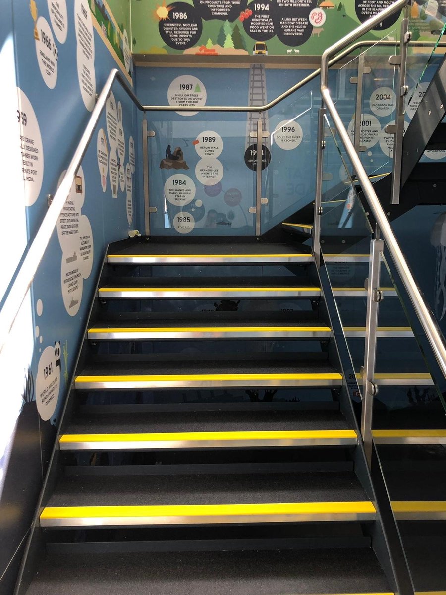 FlooringRw's tweet photo. R W Hall Flooring were engaged by @Turnersbuilders to complete the soft floor coverings throughout this commercial building.

Stairwell fitted with @AltroFlooring Walkway Black "VM20892" with @Gradus_World Nosing's ASXT11 "Buttercup".

A hugely popular and hard-wearing flooring. https://t.co/m4wAxBMtv5