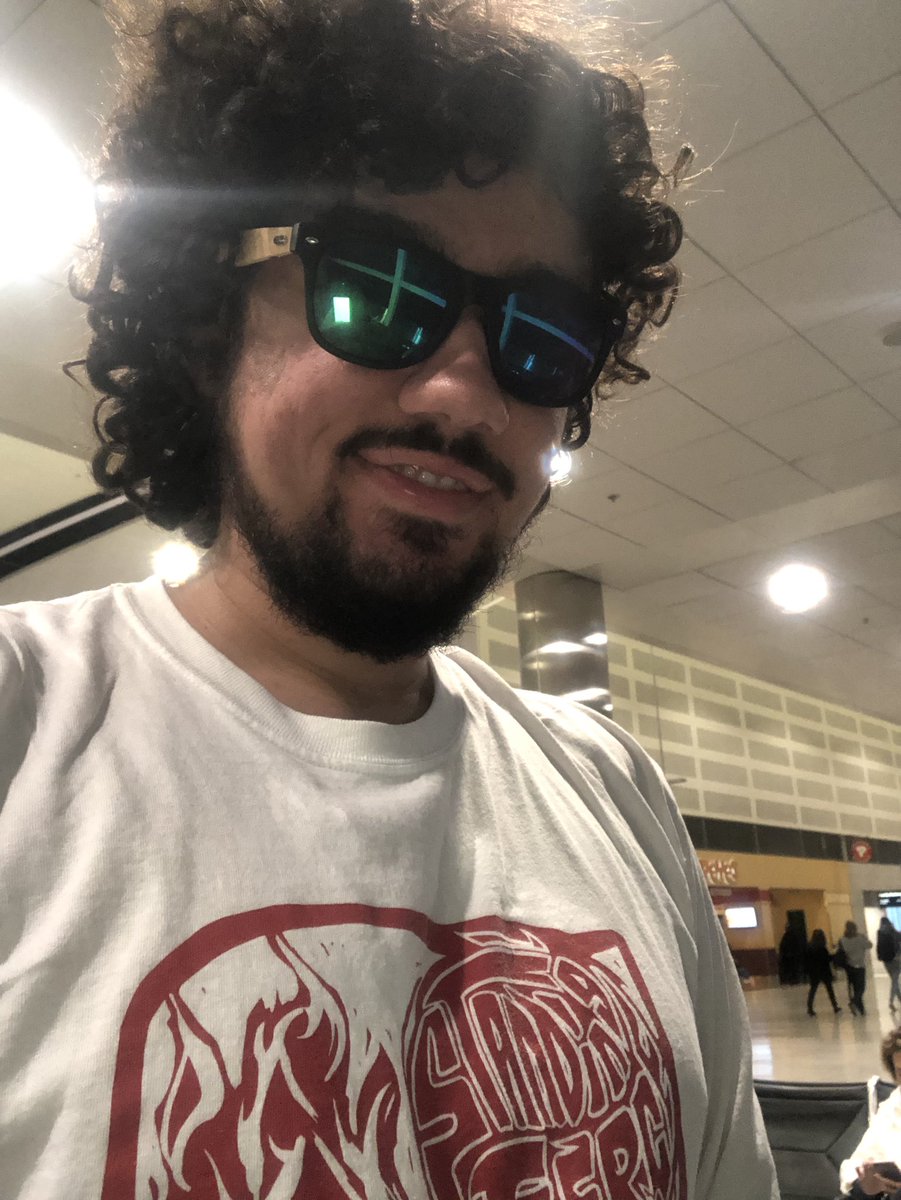 TheJakoMan's tweet photo. Waiting on my flight to Virginia ๐ #BITE4 https://t.co/ZqPXiN1fam