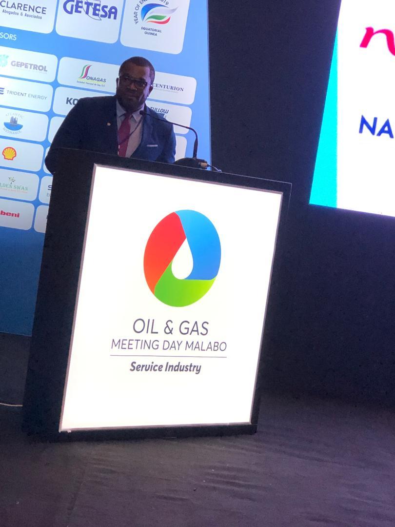 A viva voz,El Secretario de Estado de <a href="/egmmh/">MHDM</a> y el Presidente de la Nahsco pronuncian sus discursos de clausura de la Conferencia <a href="/OilGasMDMalabo/">Oil&Gas Meeting Day Malabo</a> en #Sipopo.ha sido un éxito esta Conferencia #OGMDM.<a href="/KosmosEnergy/">Kosmos Energy</a> <a href="/APEXINDUSTRIES2/">APEX INDUSTRIES S.A</a>  @nblenergy <a href="/MarathonOil/">Marathon Oil</a> <a href="/EnergyTrident/">Trident Energy</a> <a href="/NatGasAsia/">Natural Gas Asia</a>
