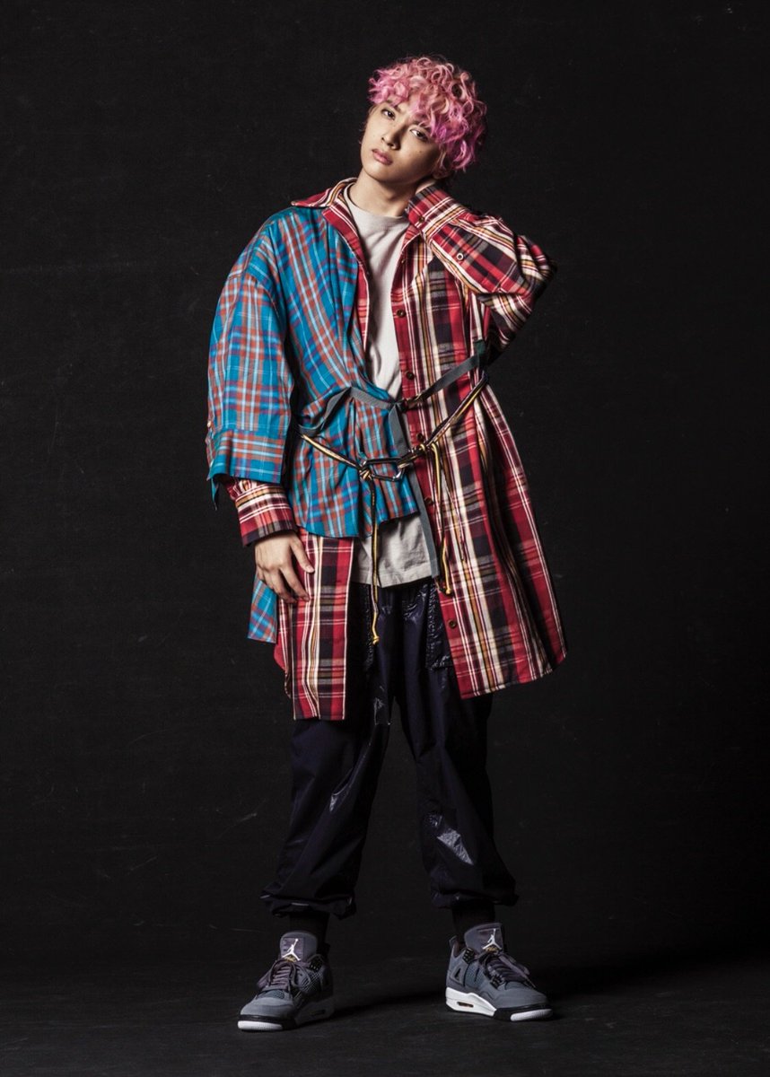 therampagefext's tweet photo. 本日10月3日は、パフォーマー鈴木 昂秀の21歳の誕生日です🎂🎉🎊
鈴木 昂秀にとって素敵な一年になりますよう心から願っております✨✨✨
メンバー一同
#THERAMPAGE 
#鈴木昂秀
#HappyBirthday https://t.co/KdLjx9Orxk