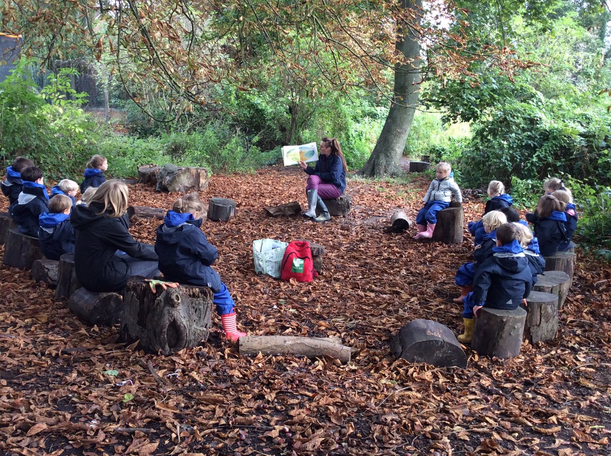 RB have shared seasonal poems in our very autumnal forest school 🍁🍂 #NationalPoetryDay #shareapoem #Autumn #forestschools