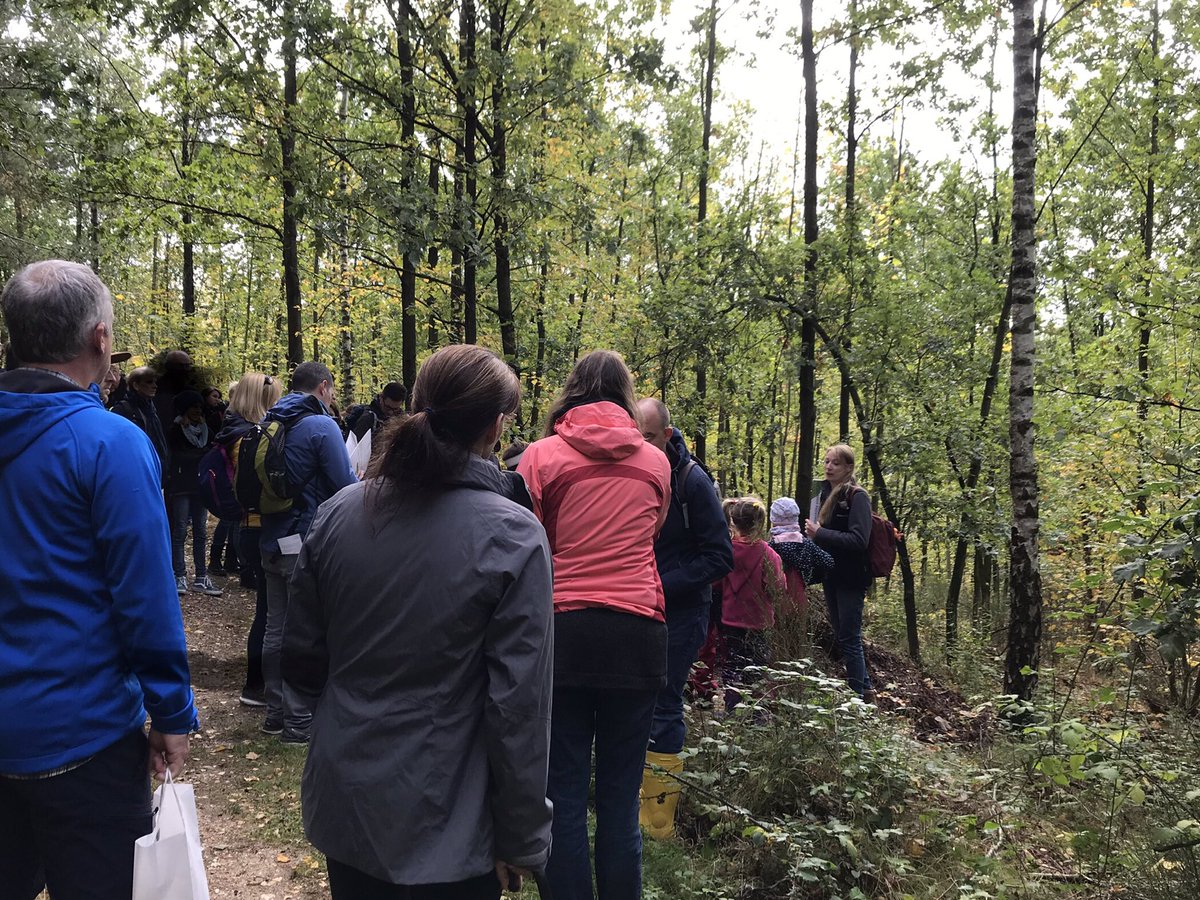 Mit der Familie beim #maustueroeffnertag in der Rekultivierung von #RWE auf der wunderschönen Sophienhöhe am Tagebau Hambach. Auf Spuren der Haselmaus Sophie auf Entdeckungsreise beim Naturerlebnispfad.