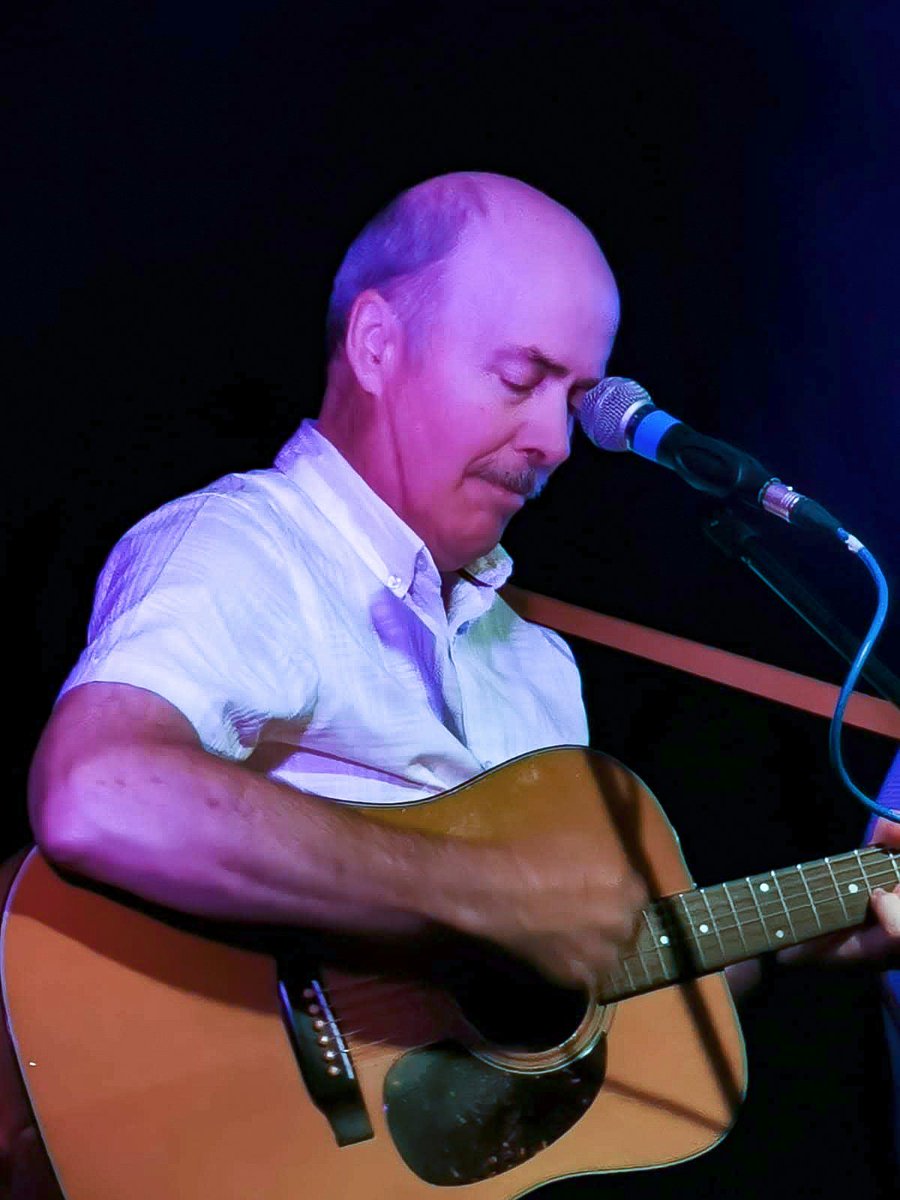 Malfunctionfolk's tweet photo. Thanks to everyone who came to The Red Lion Folk Club Birmingham last night - fantastic night. Here's to the next ! https://t.co/WcRvJAjkEm