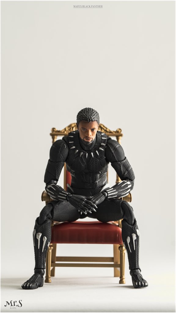 玉座とディスプレイスタンドのみ※（MAFEXブラックパンサーVer.1.5