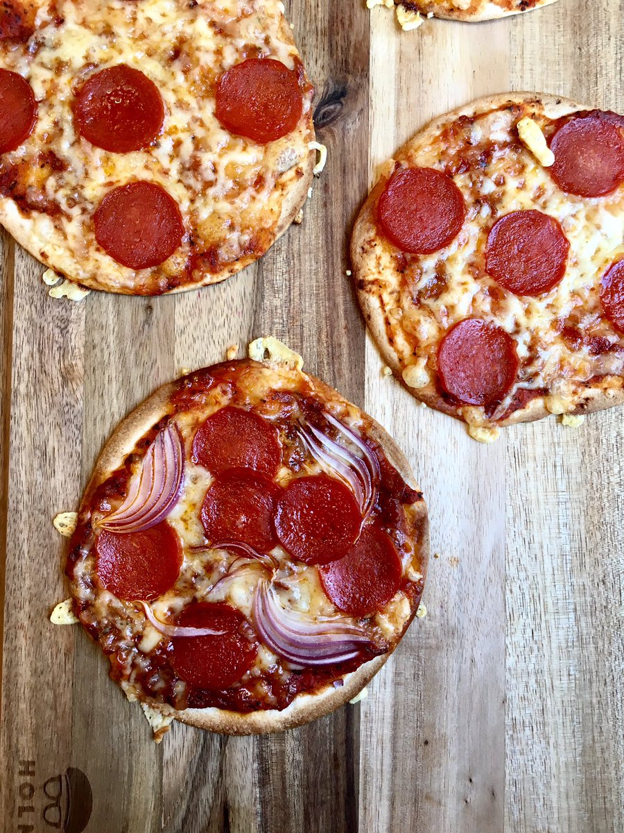 Noen fra Klubben fikk lage restepizza på AKS denne uken, det ble de strålende fornøyd med! <a href="/Osloskolen/">Utdanningsetaten</a> #matsvinn #restemat