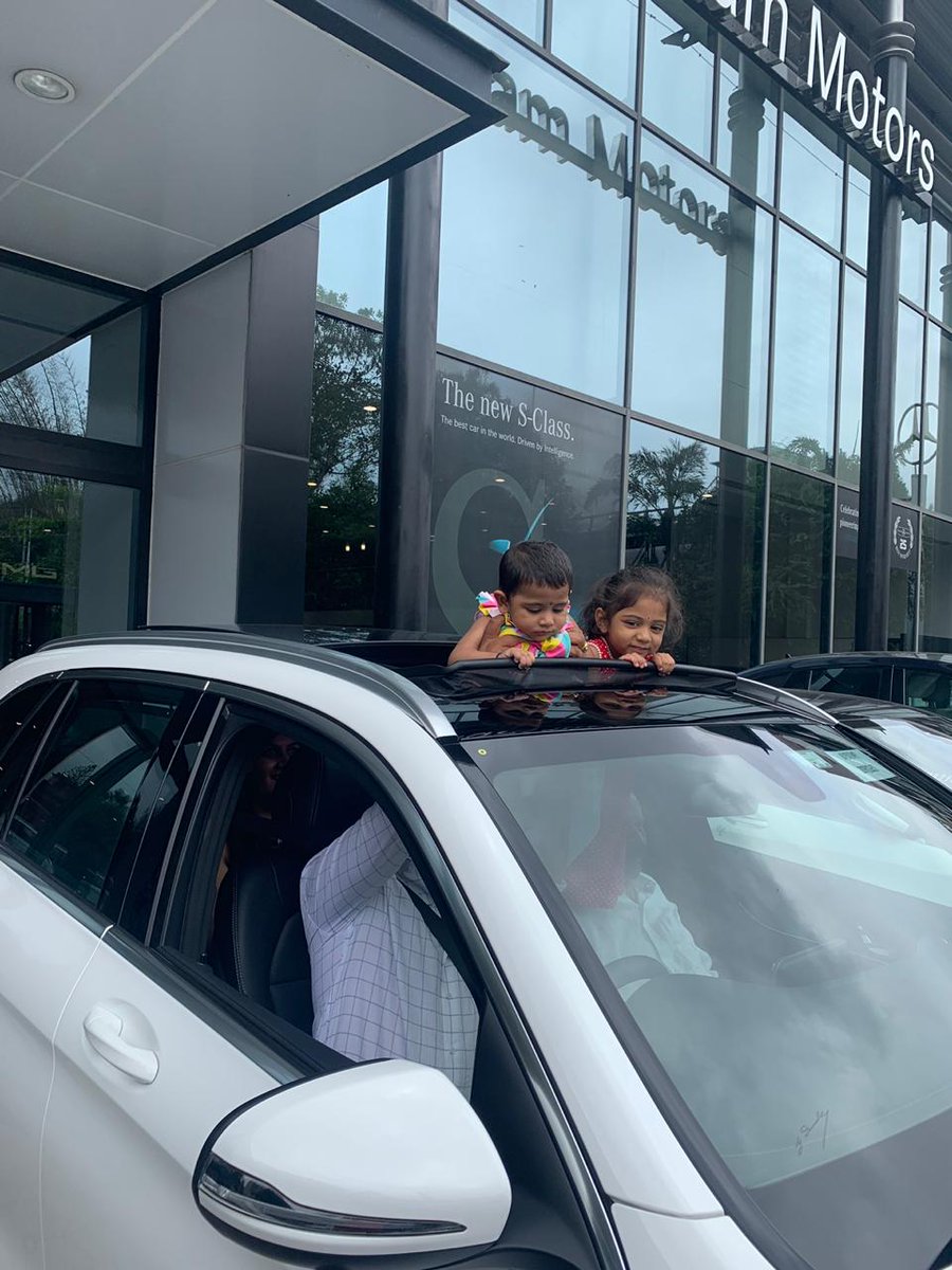 sundaram_motors's tweet photo. Mercedes-Benz Sundaram motors welcomes Mrs. Kanaka to the family.
We wish you all the very best and hope you have a wonderful experience in your brand new Mercedes-Benz GLC-220
#MercedesBenz #StarDelivery #BestOrNothing #SundaramMotors #Bangalore https://t.co/FaKO9QnHaP