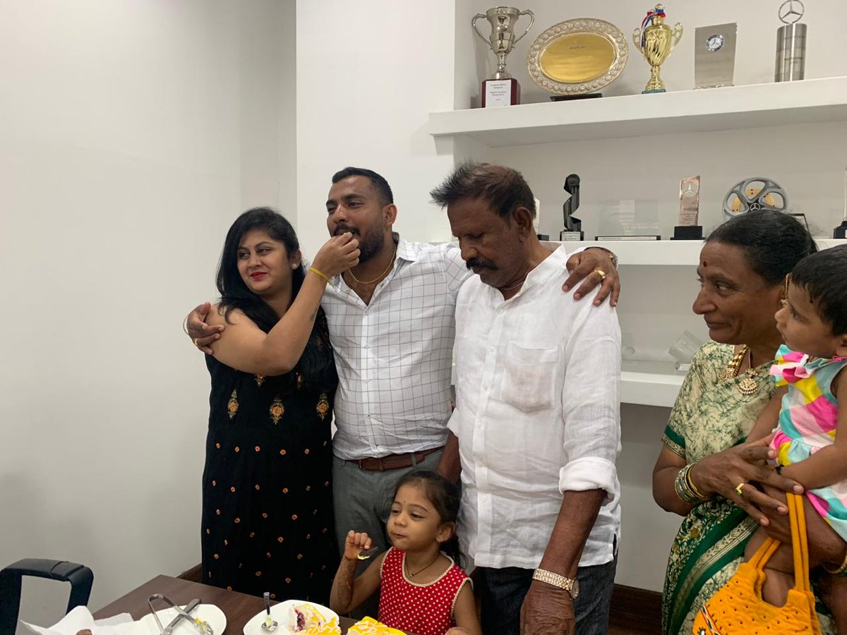 sundaram_motors's tweet photo. Mercedes-Benz Sundaram motors welcomes Mrs. Kanaka to the family.
We wish you all the very best and hope you have a wonderful experience in your brand new Mercedes-Benz GLC-220
#MercedesBenz #StarDelivery #BestOrNothing #SundaramMotors #Bangalore https://t.co/FaKO9QnHaP