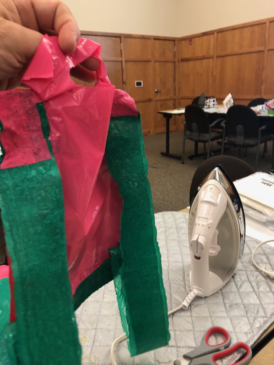 MahwahSci_Eng's tweet photo. Discovery Education Steam Leadership Forum at NJPSA!  Using recycled materials to create new inventions.  This is our water-holding “Go Bag!”  ⁦@mahwahschools⁩ ⁦@MahwahHS⁩ #mahwahconnects https://t.co/01iNeIUduW