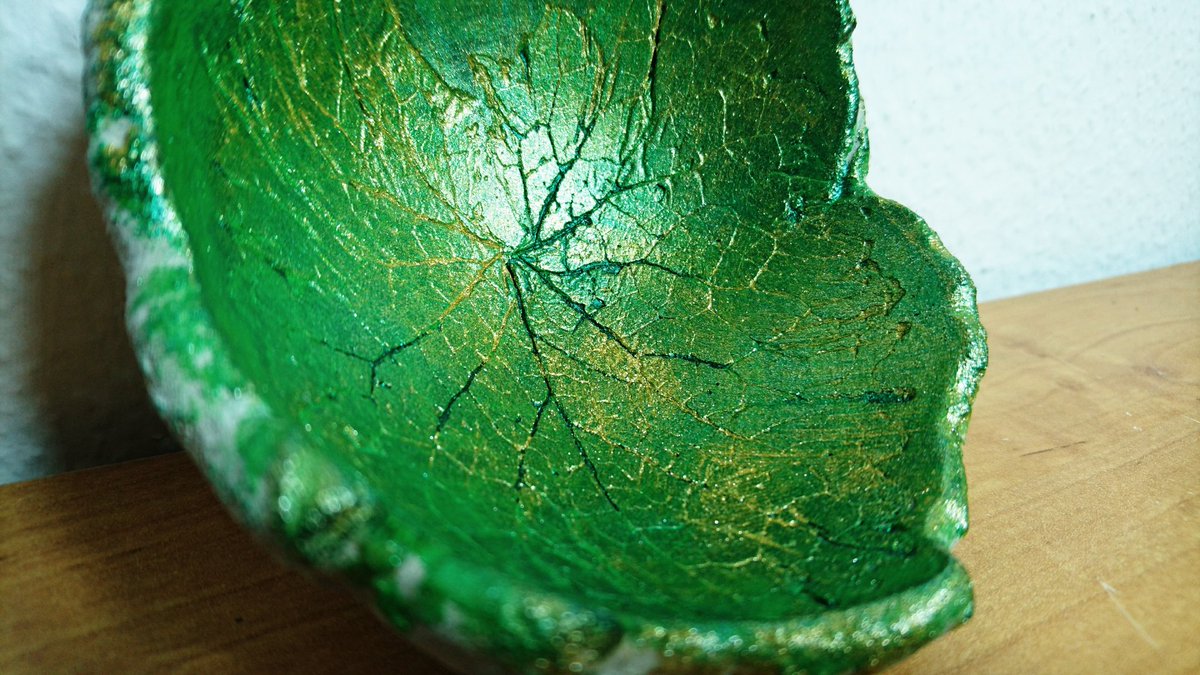 OderKunst's tweet photo. Beton Lichtschale 
#art #artwork #kunst #beton #betondeko #betonoptik #betondesign #mayagold #Lichtschale  #schale #schalen #walnuß #puzzl #puzzelspiel #puzzelteile #hobby 
https://t.co/BtQRfSsNBq https://t.co/EIO55oy7md