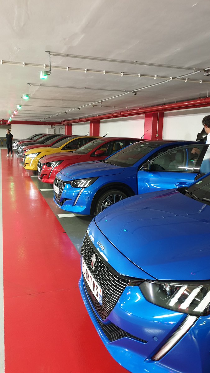 LdeServ's tweet image. #208firstdrive #NewPeugeot208, So fun to drive