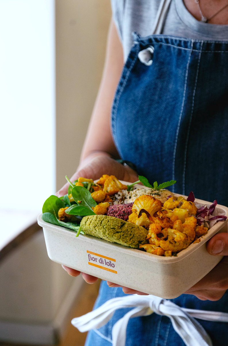 La #schiscetta ideale? Ecco la mia versione #veg colorata e sfiziosa! La #ricetta è qui ➡️ fitfood.it/food/ricette/3… 💚 #govegan #goinggreen