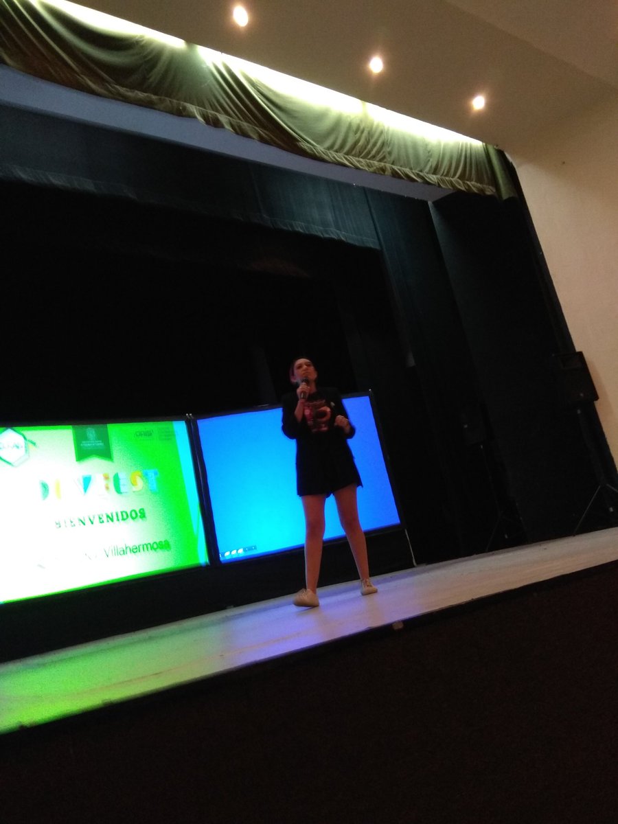 gdgvhsa's tweet image. OKR para Startups! Con @erkluna @gdg @gdgvhsa #DevFest #CONAIS