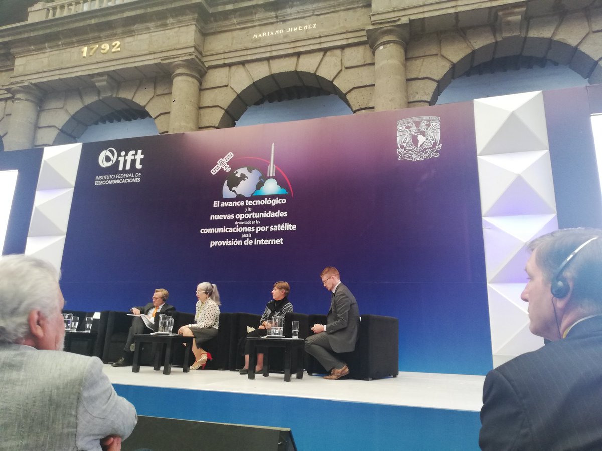 estheph_alva's tweet image. Primera mesa redonda. Participación de #SpaceX #OneWeb #Omnispace #Viasat #ComisionadoRobles