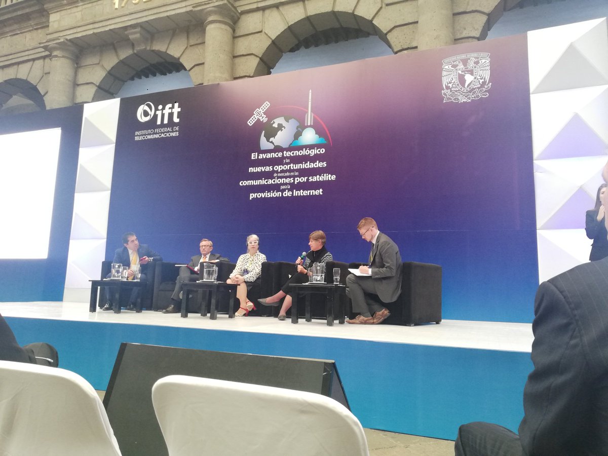 estheph_alva's tweet image. Primera mesa redonda. Participación de #SpaceX #OneWeb #Omnispace #Viasat #ComisionadoRobles
