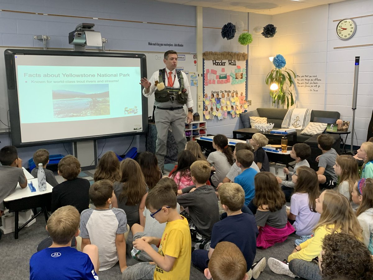 SundhInnovates's tweet photo. How lucky are we that @barbini_matt  came to share his experience in Yellowstone National Park with us! 🏞 @mrswD70 @MrsSnader_D70 #flyflishing #d70raptors #d70shinyapple https://t.co/lUJjlQKwLz