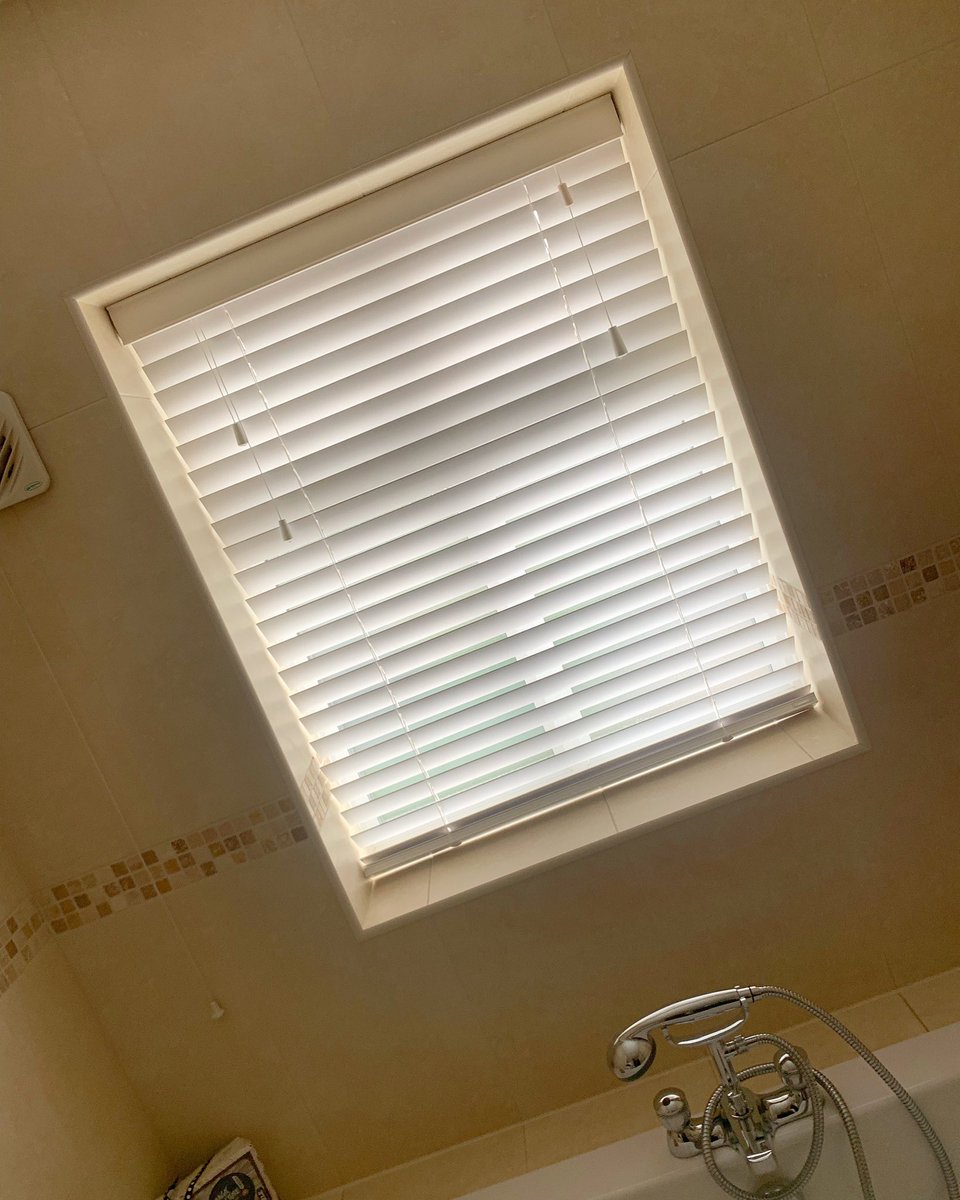 martinsblinds's tweet photo. Wood venetian blind fitted in Ravenfield, Rotherham #woodvenetianblinds #blinds #venetianblinds #ravenfield #rotherham #blindsinrotherham #blindsinravenfield #martinsblindsandshutters https://t.co/zmWtofWHdV