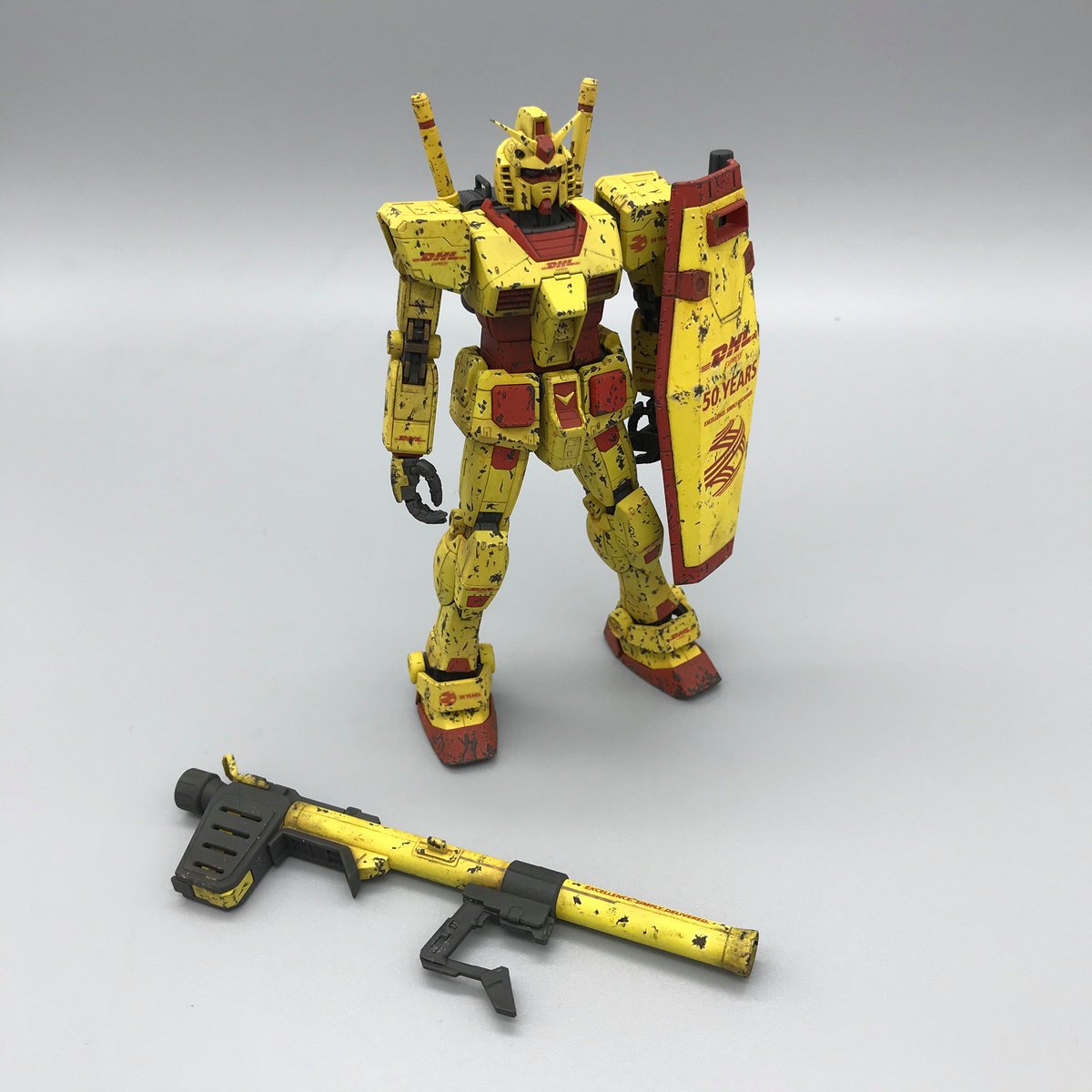 florianxl8's tweet image. DHL Express never fails to deliver the stuff I order from around the world, especially from Japan. You go that extra mile, just like this battered Gundam.

Excellence (and Gunpla). Simply Delivered. Thank you, @DHLexpress #50yearsofDHL #gunpla #gundam