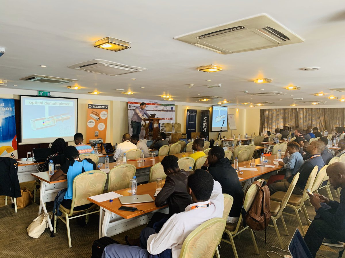 flexOptix's tweet image. Our #ChiefTroubleshooter joined #TechWeek2019 remotely to deliver a presentation on “The complexity of hyper speed transceivers - lets make it” incl. q&amp;amp;a session from delegates very interested in the #400G technology. #Flexoptix #FlexboxCreators