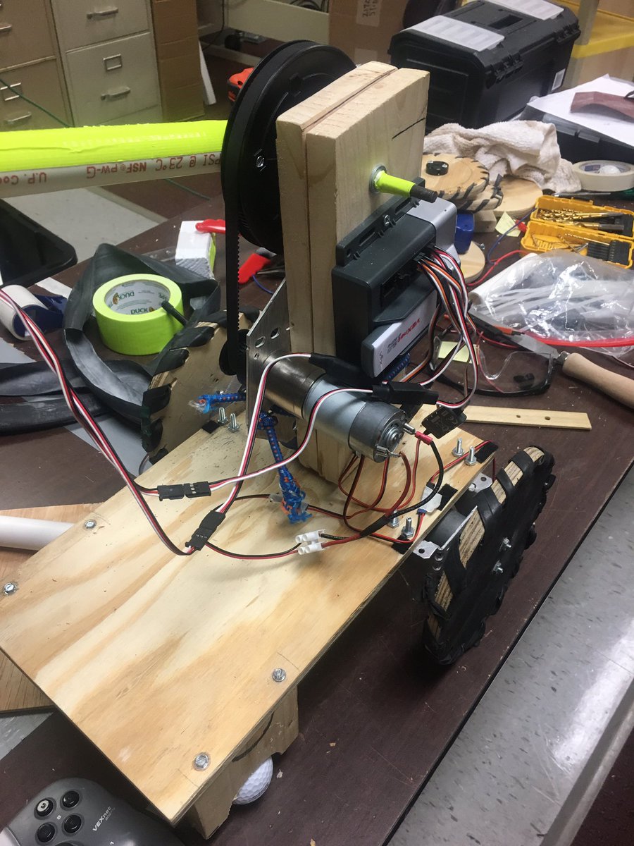 ECMS_Robotics's tweet image. Getting ready for game day 
#JubileeBest2019 #OffTheGrid2019
