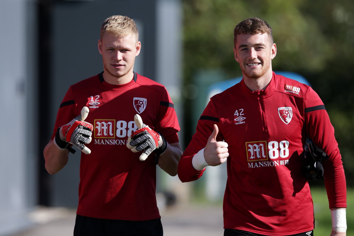 afcbournemouth's tweet photo. 🤙 #GKUNION 👍 https://t.co/OovN5MQ4DR