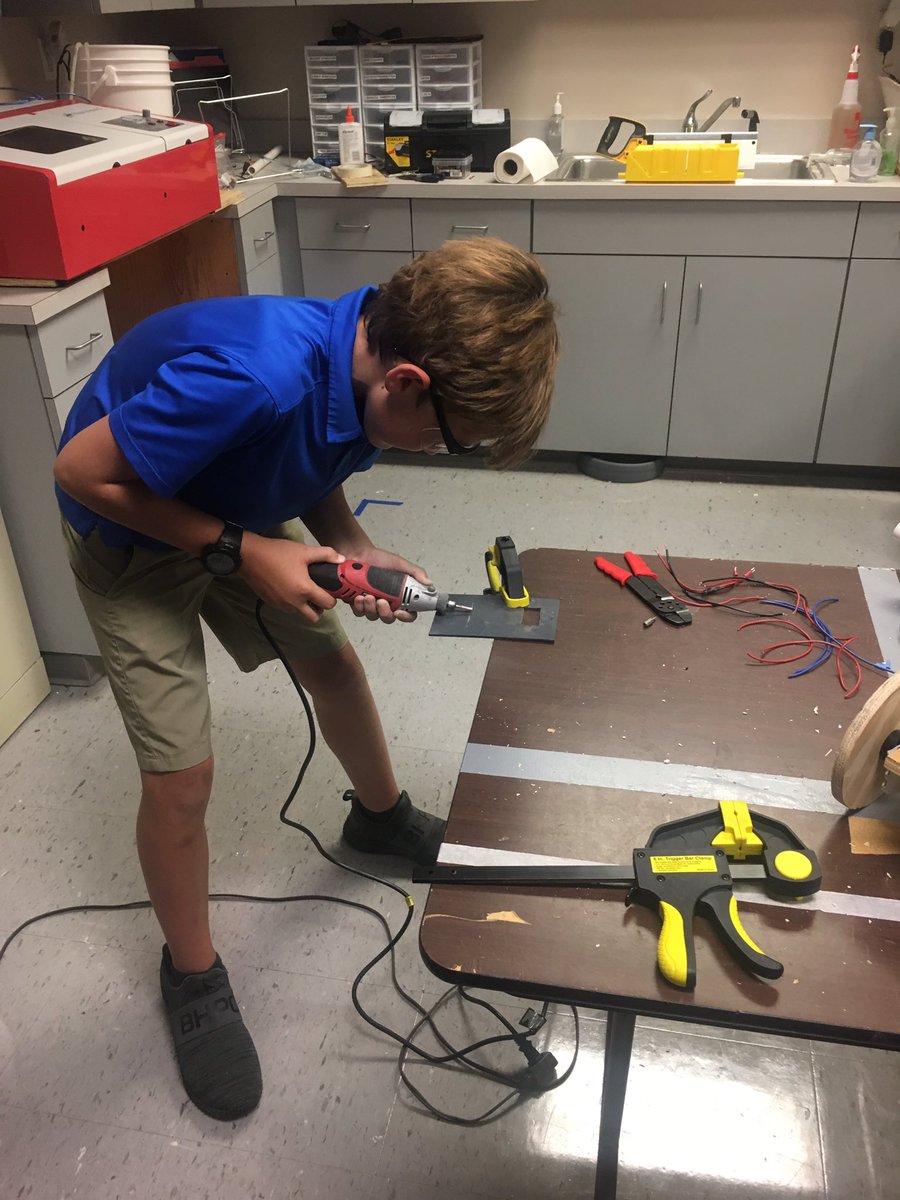 ECMS_Robotics's tweet image. Safety is out top priority!!!