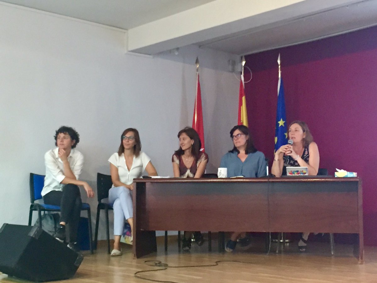 iesmpelayo's tweet photo. Gracias a tod@s aquell@s que vinisteis a las reuniones de padres. Con vuestra ayuda trataremos de conseguir el éxito escolar de vuestros hij@s.
#educacionpublica #secundaria #bilinguismo #proyectosstem #innovacioneducativa #centrosinnovadores #educacionenvalores #centrosostenible https://t.co/2DMrtjWviM