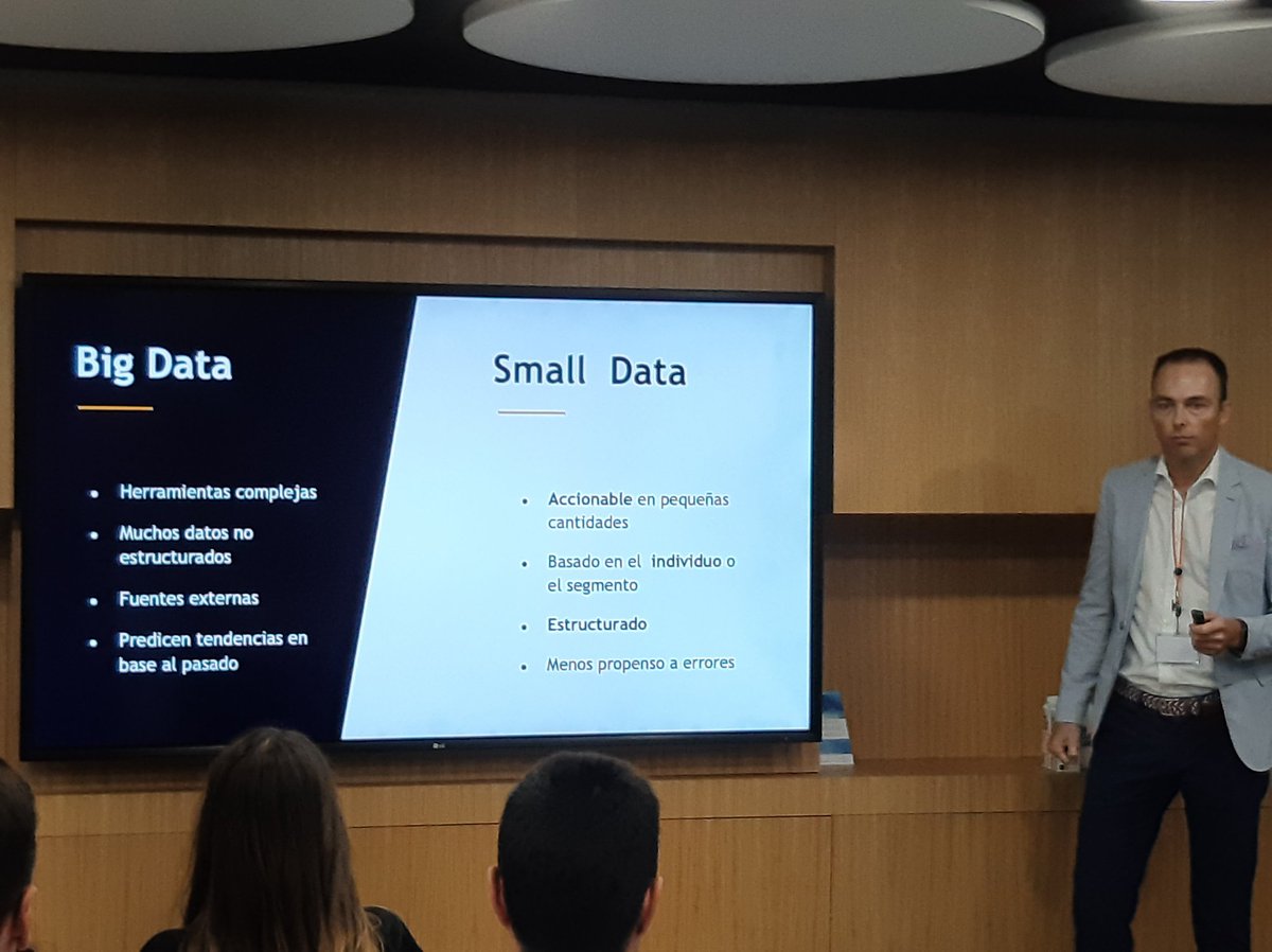 MayaRotshteyn's tweet photo. .@patrickdost de @qualifio_es, partner de @Xeerpa, hablando de #bigdata vs #smalldata. https://t.co/M9iqS3Hzah