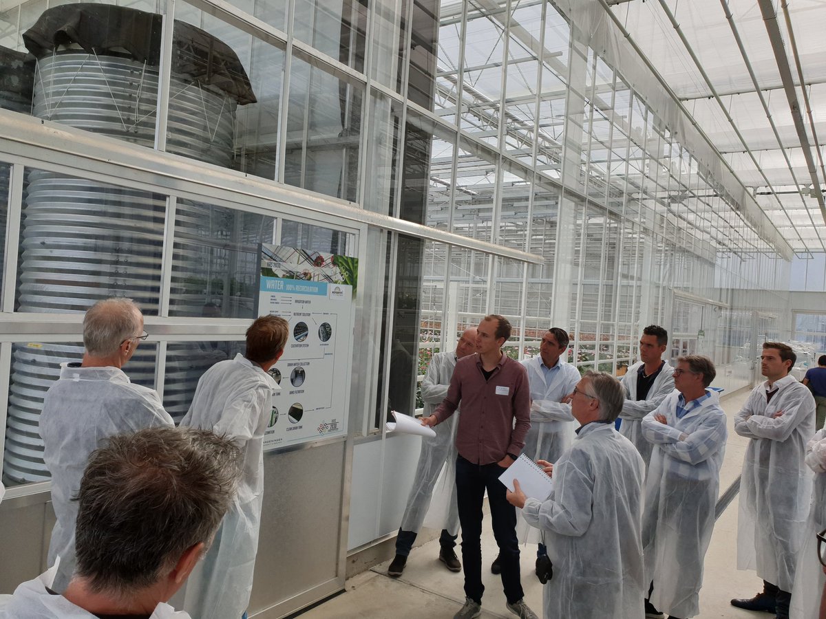 ebeerling's tweet image. Emissieloze telen in fossielloze kas 2030 wordt door @Jimvanruijven toezicht op #waterevent @WURglas @GlastuinbouwNL @NEFERTITI_EU