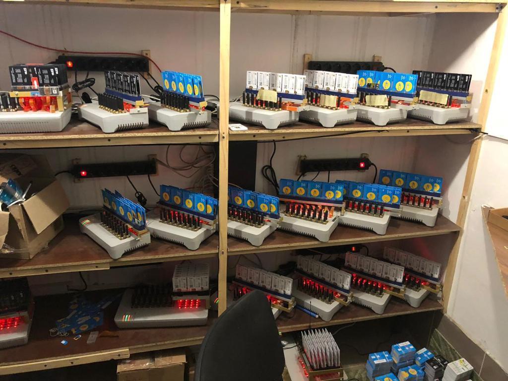 evanderburg's tweet image. Ukrainian police dismantled a bot farm involved in multiple spam campaigns i.securitythinkingcap.com/RFQWFR