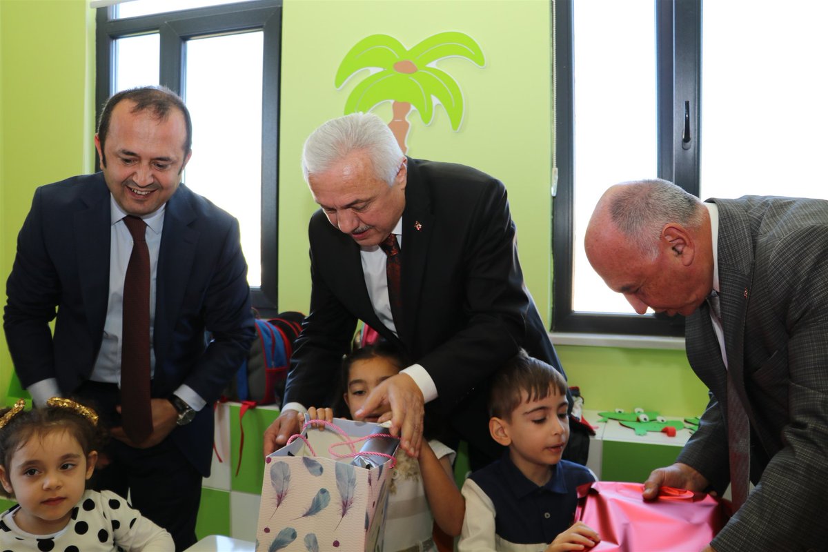 memkocaeli's tweet photo. Dilovası İMES Organize Sanayi Bölgesi Sercan Sağlam Anaokulu açılış töreni yapıldı. https://t.co/QiChztNdci @ValiAKSOY @fehmirasimcelik https://t.co/rcsqGdxJmF
