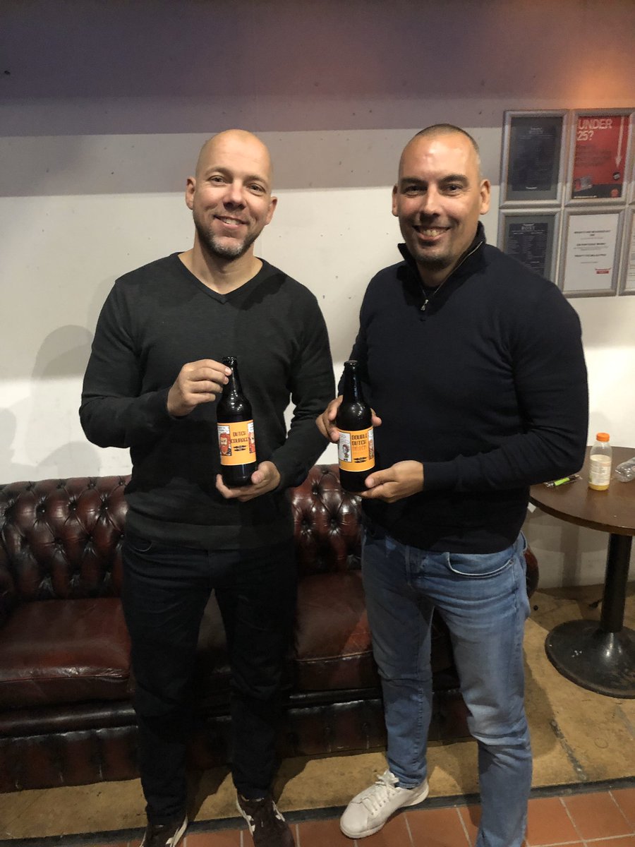 scottishvmug's tweet photo. @FrankDenneman @DuncanYB with our specially brewed DutchCourage and DoubleDutch #McVMUG IPA. Thanks so much for coming over. https://t.co/6zDilwXHRA