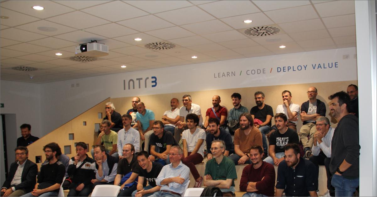 intre_it's tweet image. Il nostro @jesuswasrasta ci parla di #approvaltests e #goldenmastertesting nel workshop &quot;Testare l&apos;intestabile&quot; tenuto nel nuovo spazio conferenze dell&apos;ufficio di Seriate per l&apos;@xpugbg.
Leggi all&apos;articolo: tiny.cc/golden-master-….

#learnCodeDeployValue #learn