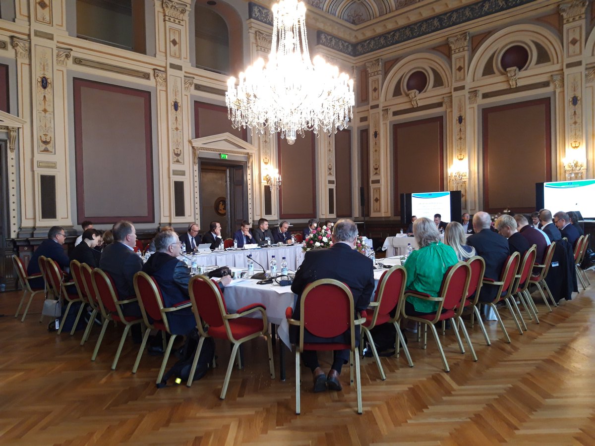 In Tampere @MihaiIvascuEESC opened the discussion on #InnovativeBusiness practices for a future-oriented industrial policy with @harrikulmala @orsila @haatape @kylahte, @jjmaksy @EklundTimo
#UseValue