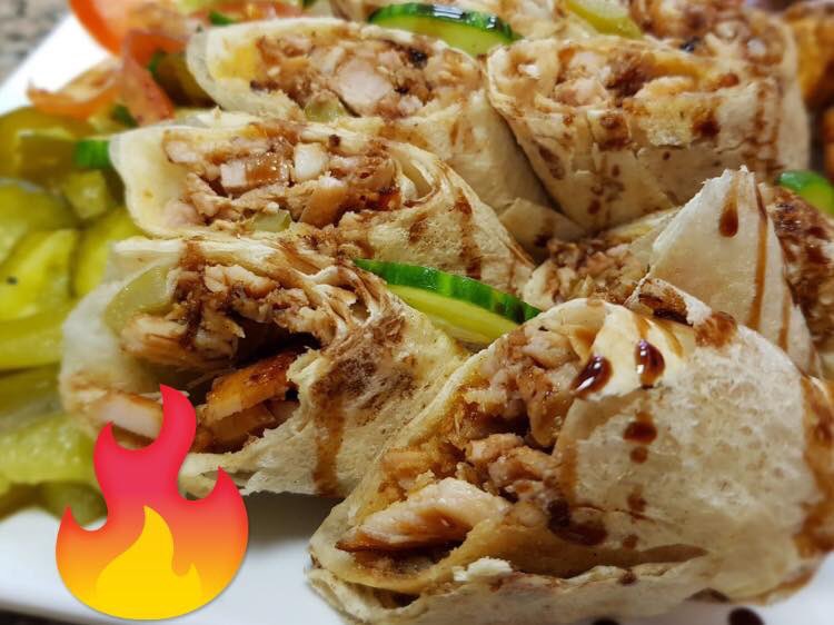 GrillAlbeek's tweet photo. بكل عيد تشوفواالعروض وكل جديد😍
بس عنا بكل الاوقات والايام رح تشوفوا المفاجآت والعروض والجديد😍
يعلن مطعم البيك عن عرض مميز لعشاق الشاورما العربية الاصلية:😋
1-سندويش شاورما بالخبز المشروح فقط ب 2,50 يورو..😉👌🏻
 2-وجبة شاورما عربي بالخبز المشروح فقط ب 5,00 يورو..😉👌🏻 https://t.co/NLJHTpMxEZ
