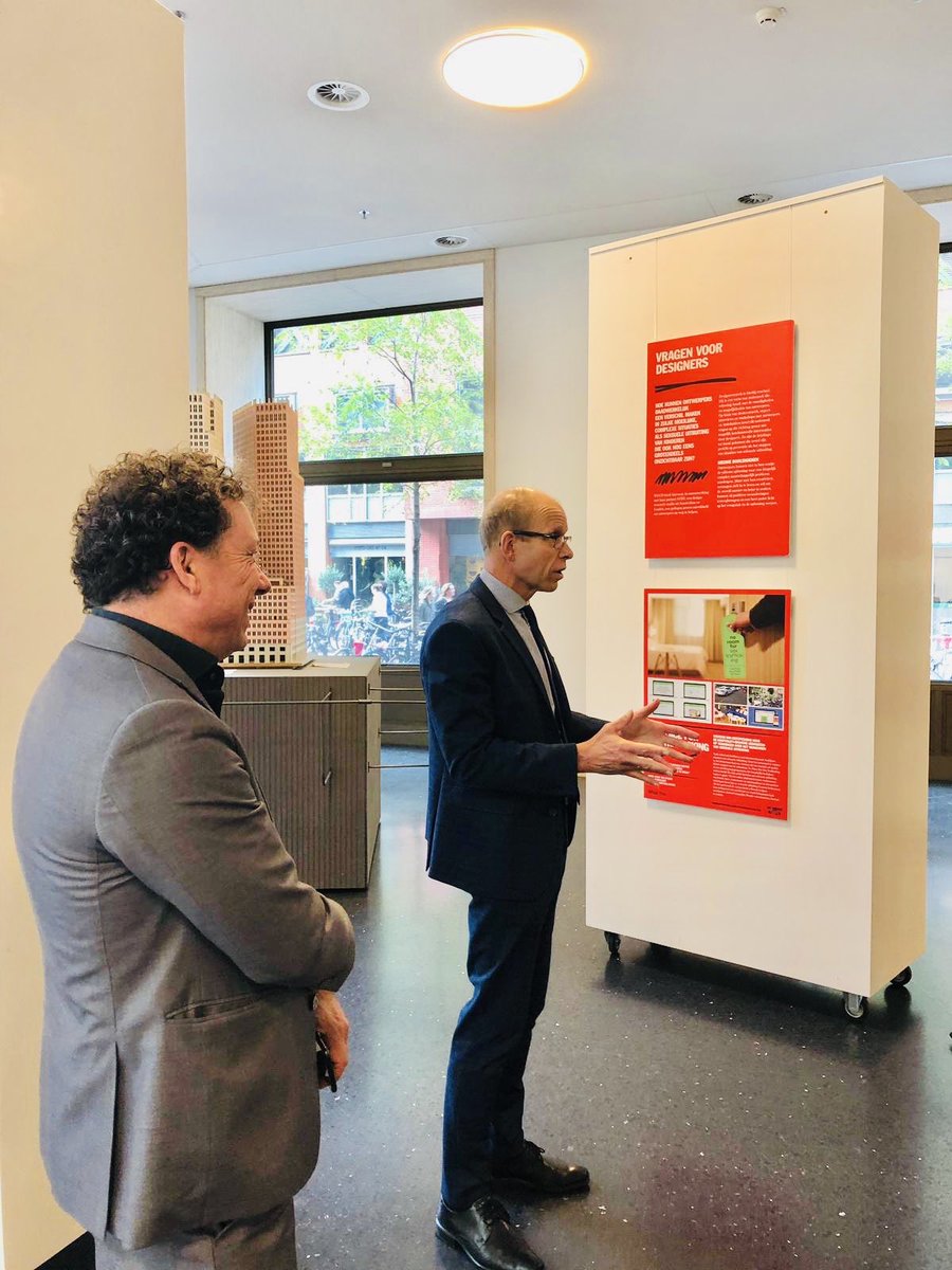 Het_OM_College's tweet image. Vanmiddag de expositie “no minor thing” geopend in het atrium van @ministerieJenV. Indrukwekkend om te zien dat andere disciplines, zoals ontwerpers, waardevolle ideeën hebben als het gaat om de aanpak van seksuele uitbuiting van minderjarigen. #whatdesigncando