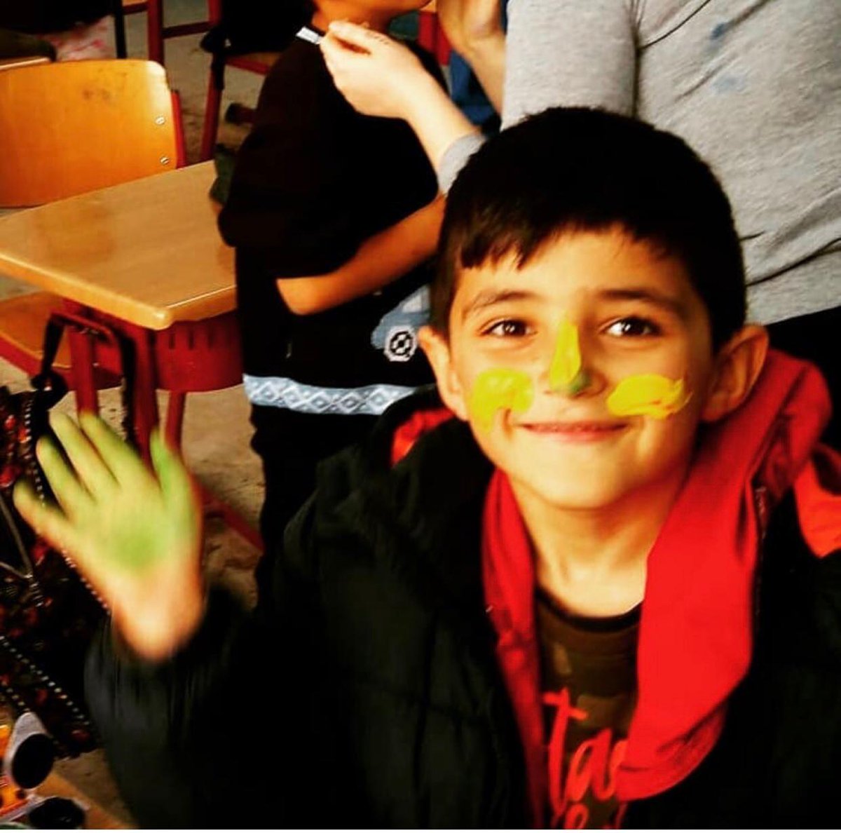 hello_worldofMD's tweet photo. MutlulukDükkanı Sistemi, MDcompany kurucusu Aybüke AKÇEŞME'nin yıllar önce kurmuş olduğu sosyal sorumluluk projelerini tek bir yapıda toplayarak oluşturduğu ve dezavantajlı bölgelerde yaşayan insanların yaralarını sarmak için mücadele eden bir platformdur. https://t.co/JGj44IOgnY